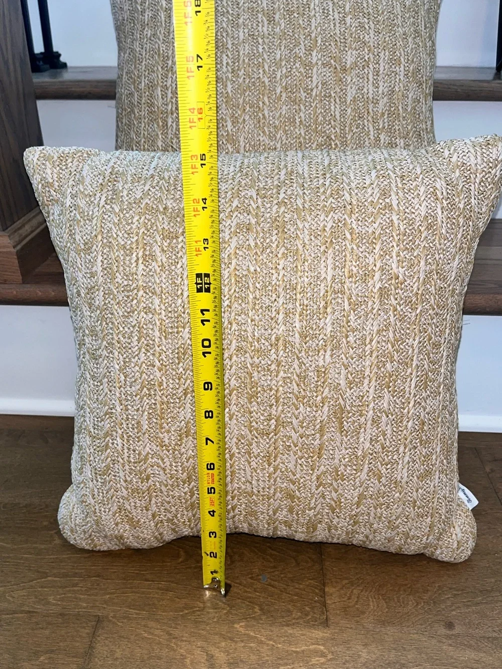 Tommy Bahama: Pair of 16” X 16” Accent Pillows: Classic Style & Colors: Nice!